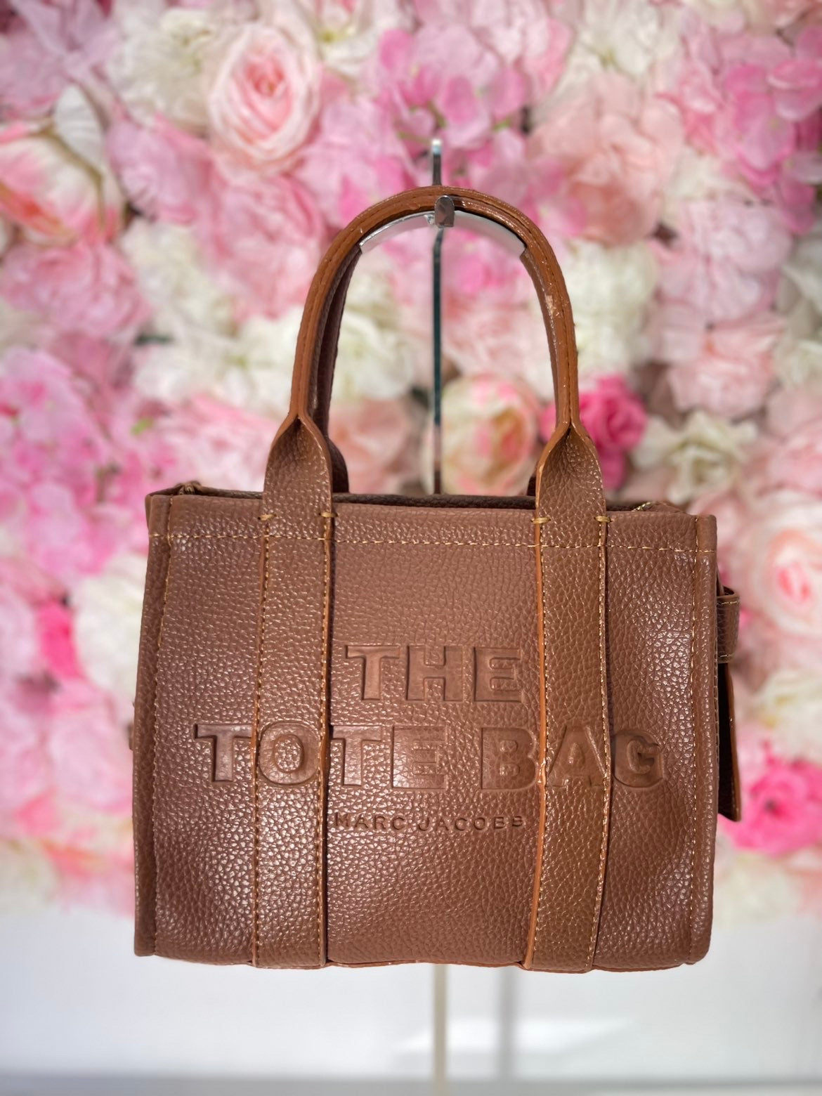 Τσάντα The tote bag