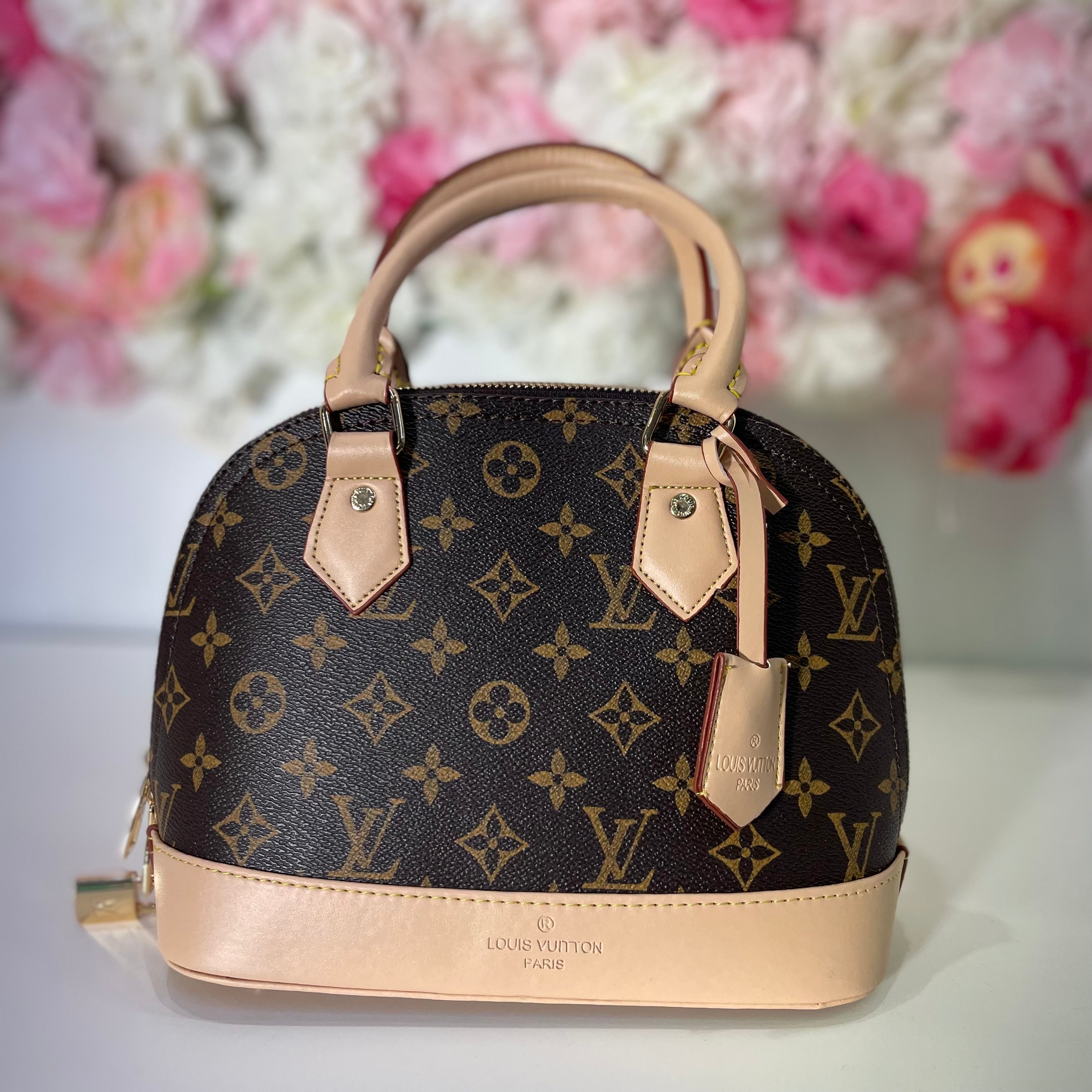 Τσάντα Louis Vuitton alma monogram